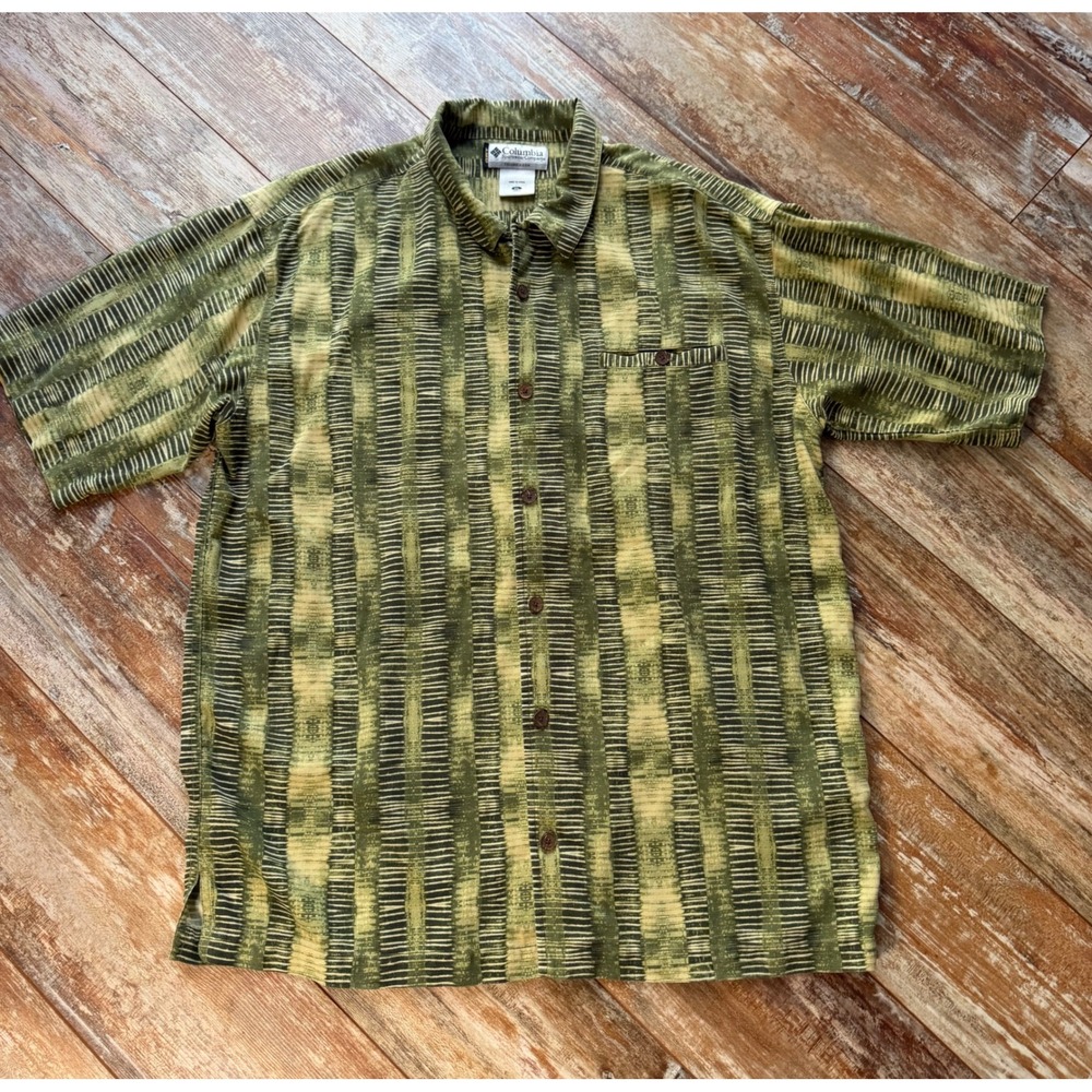 Columbia Mens XL 100% Silk Shirt Green Abstract Short Sleeve Y2K 2005
